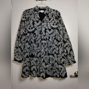 LOVELO (Size L) Black & White Floral Embroidery Button Down Front LS Shift Dress